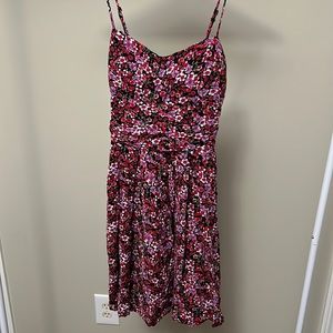 B. Smart Floral Sundress in Black and Pink